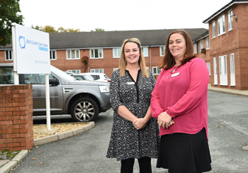 Emma Kay (left) and Vicky Sudworth 